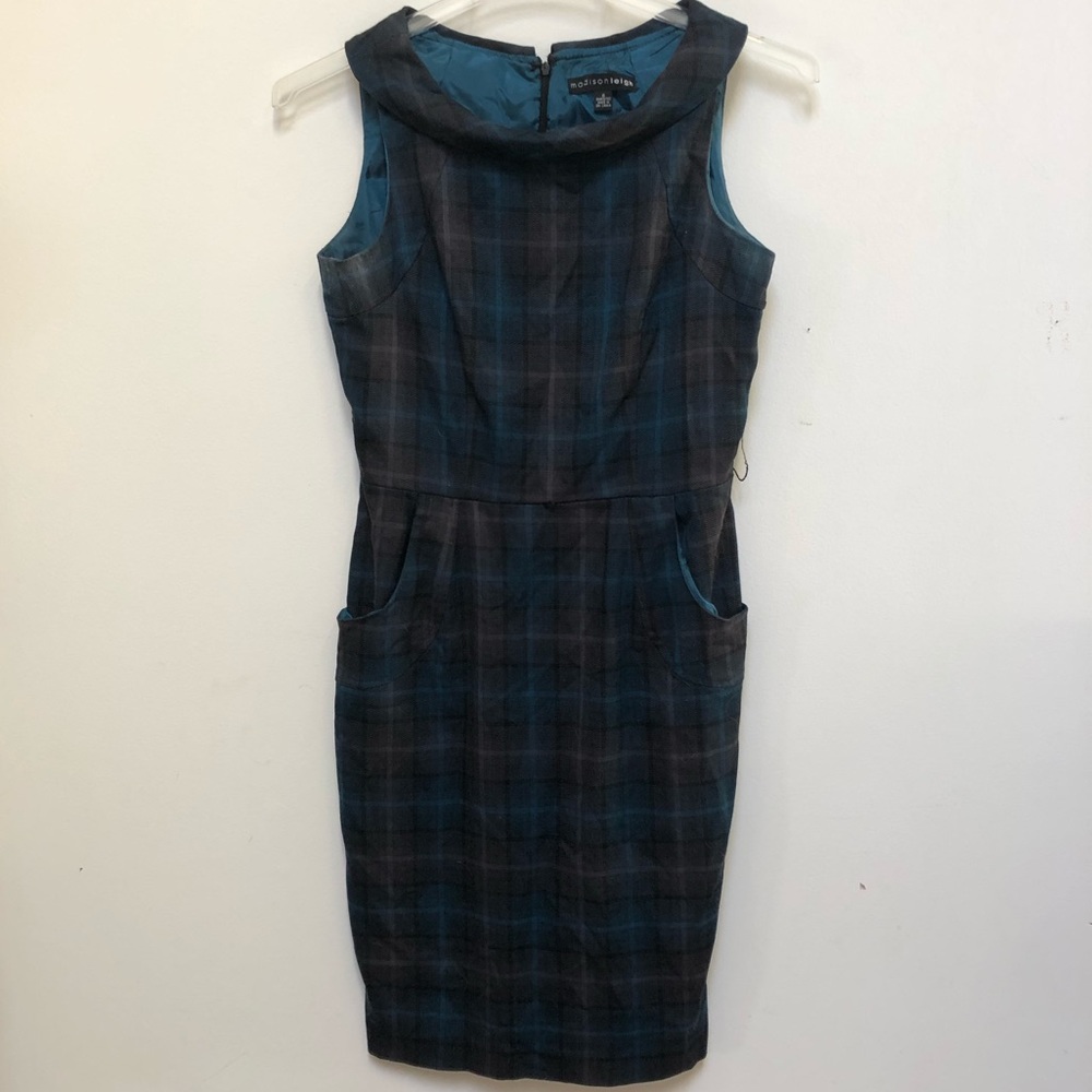 Madison Leigh blue and black dress with pockets